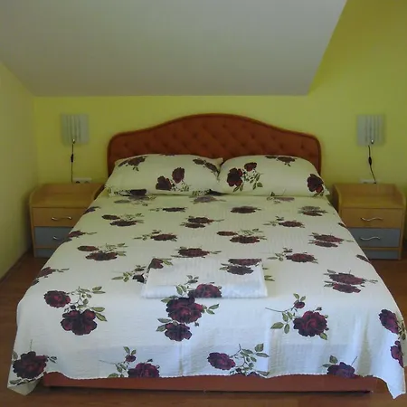 Apartment Pirosi Orebic